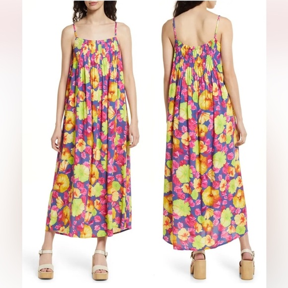 AREA STARS Dresses & Skirts - Area Stars hibiscus floral print midi sundress